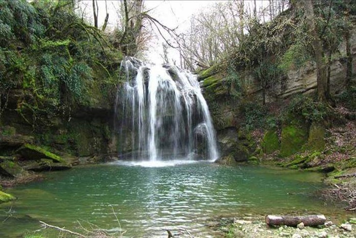 آبشار سیا سرت