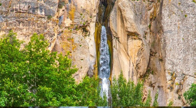 آبشار شاهاندشت