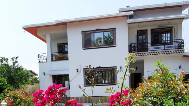 ویلا ساحلی با املاک جهان