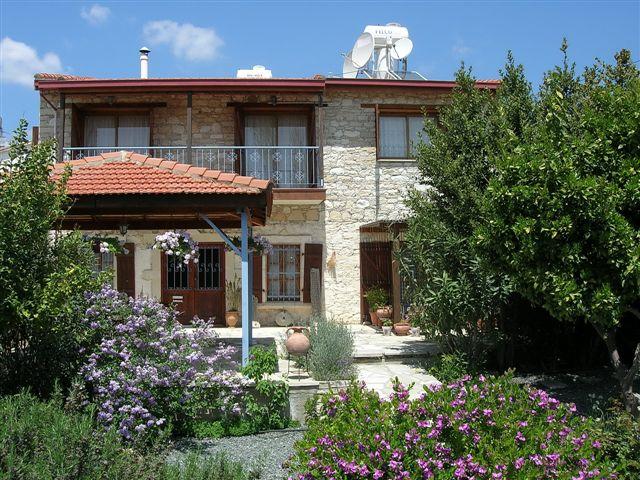 بررسی ویلا ساحلی