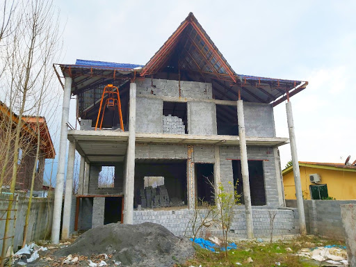 ویلا جنگلی نیمه ساخت