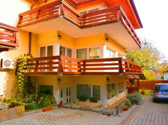 ویلا شهرکی لوکس