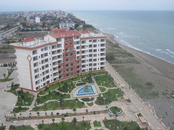 آپارتمان لب دریا در شمال