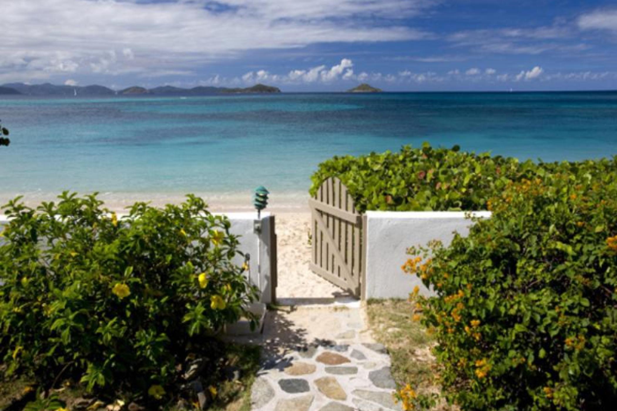 خرید ویلا ساحلی در سرخرود